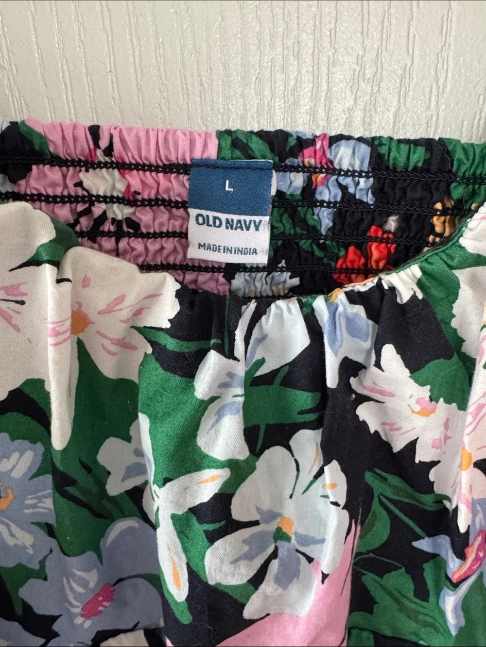 Old Navy Black Floral Puff-Sleeve Scoop Neck Blouse